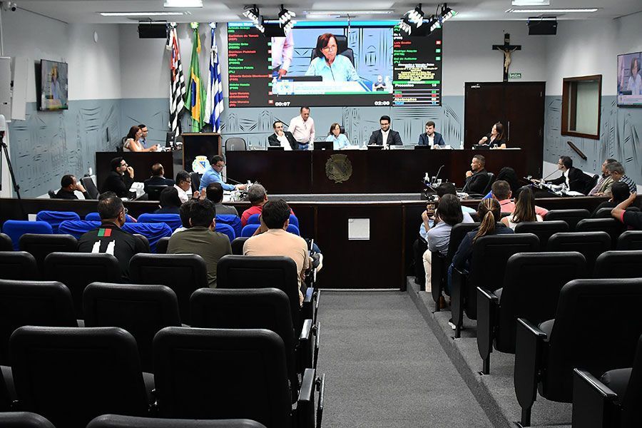 32ª sessão tem 8 itens para análise dos vereadores