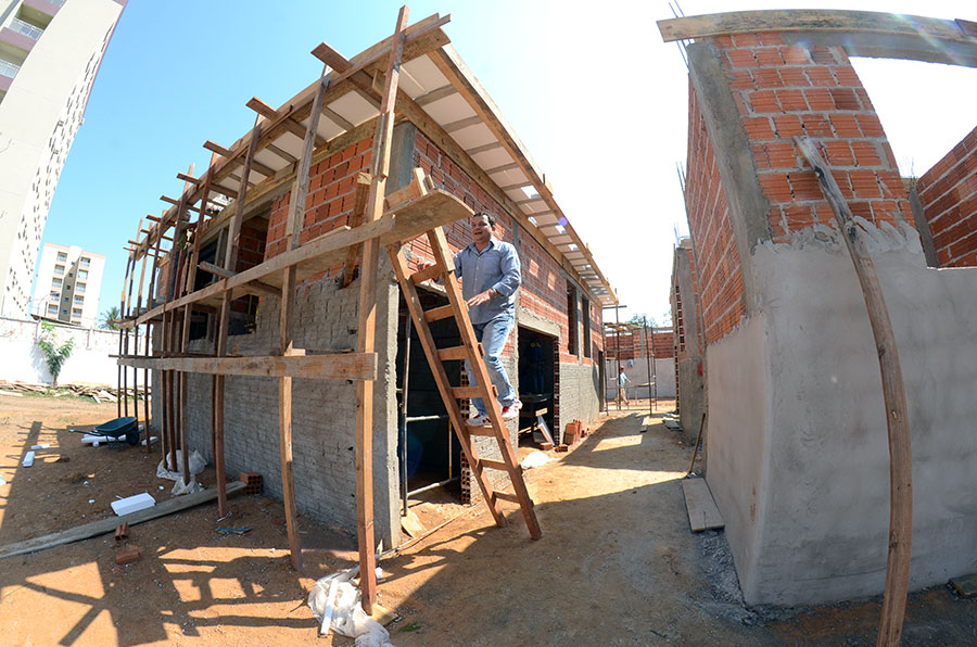 Vereador Gilberto Batata Mantovani visita obras da área da saúde <strong> [Veja vídeo] </strong>