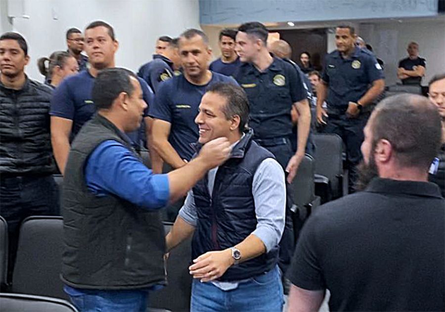 Câmara recebe representações contra prefeito Lucas Zanatta