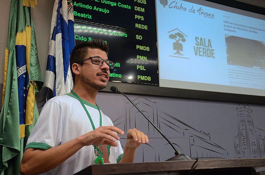 Clube da Árvore divulga atividades na sessão da Câmara
