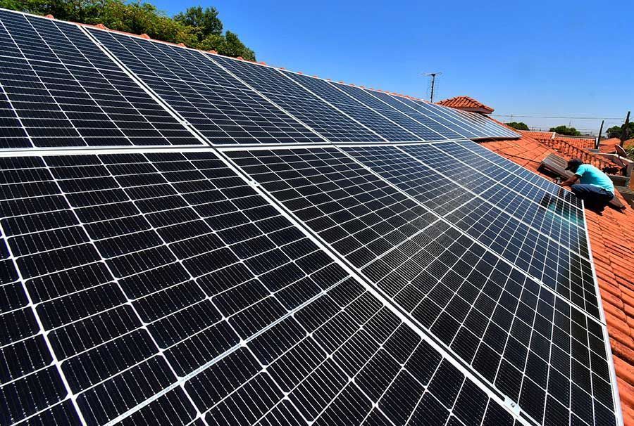 Cobrança de ICMS sobre energia solar fotovoltaica é repudiada pelo plenário Cobrança de ICMS sobre energia solar fotovoltaica é repudiada pelo plenário