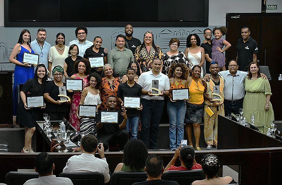 Conheça os ganhadores da 2ª edição do prêmio Carolina Maria de Jesus