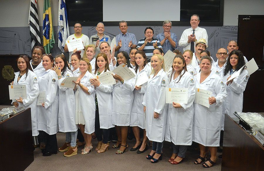 Médicos cubanos são homenageados na Câmara