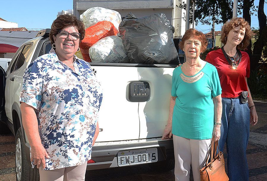 Moradora de Catanduva faz doações de cartelas vazias de medicamentos