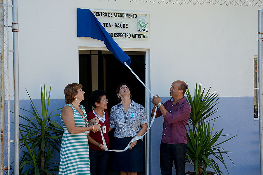 Papinha acompanha inauguração de setor de atendimento ao autista