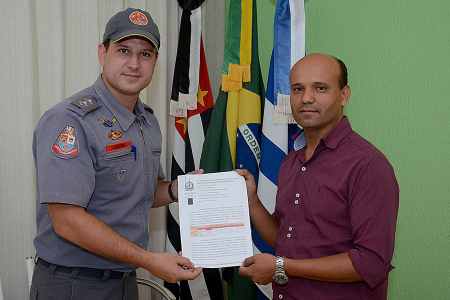 Corpo de Bombeiros entrega relatório sobre trânsito à Câmara