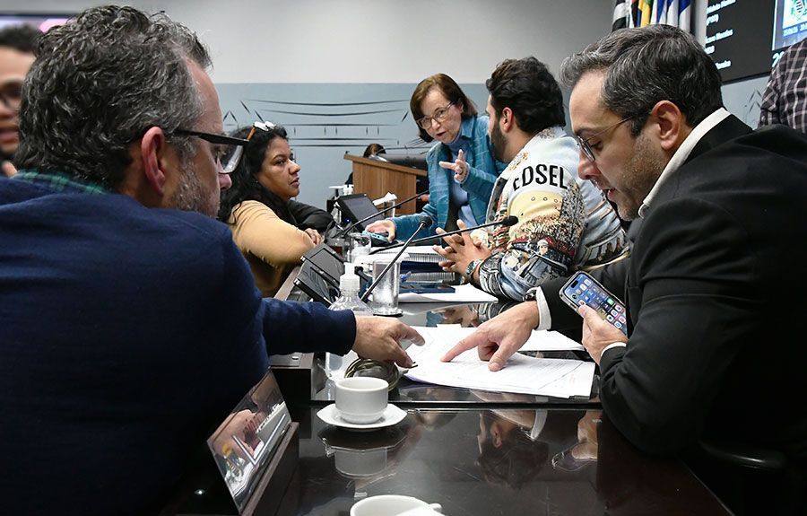 Plenário aprova LDO de 2027 em sessão extraordinária