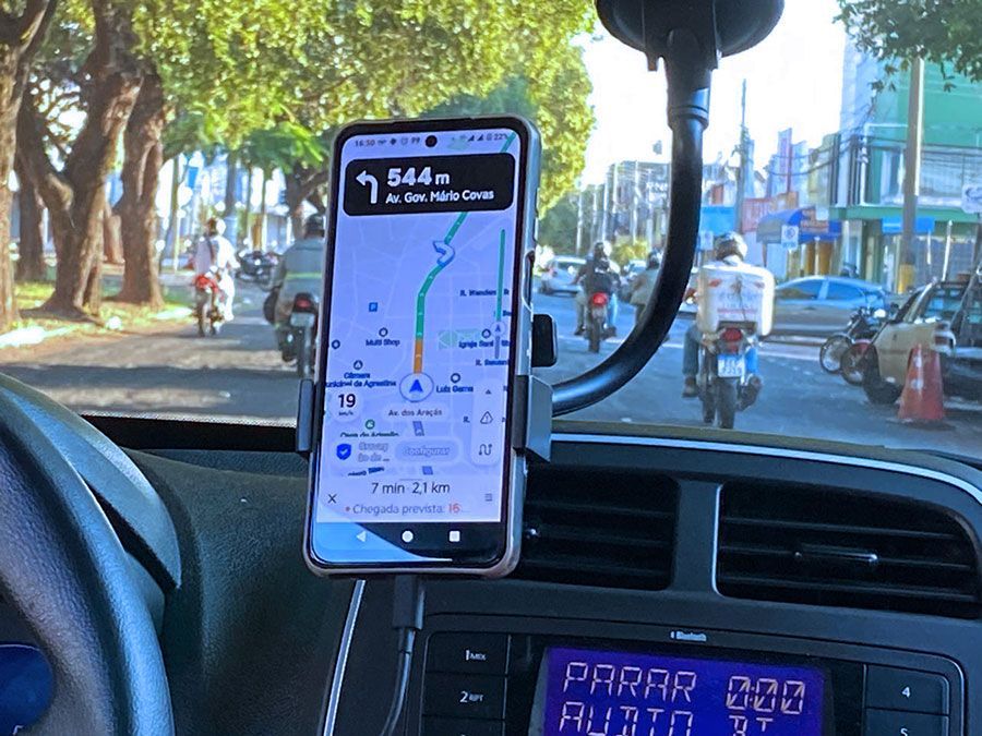 Plenário aprova criação de pontos de apoio a trabalhadores de aplicativos