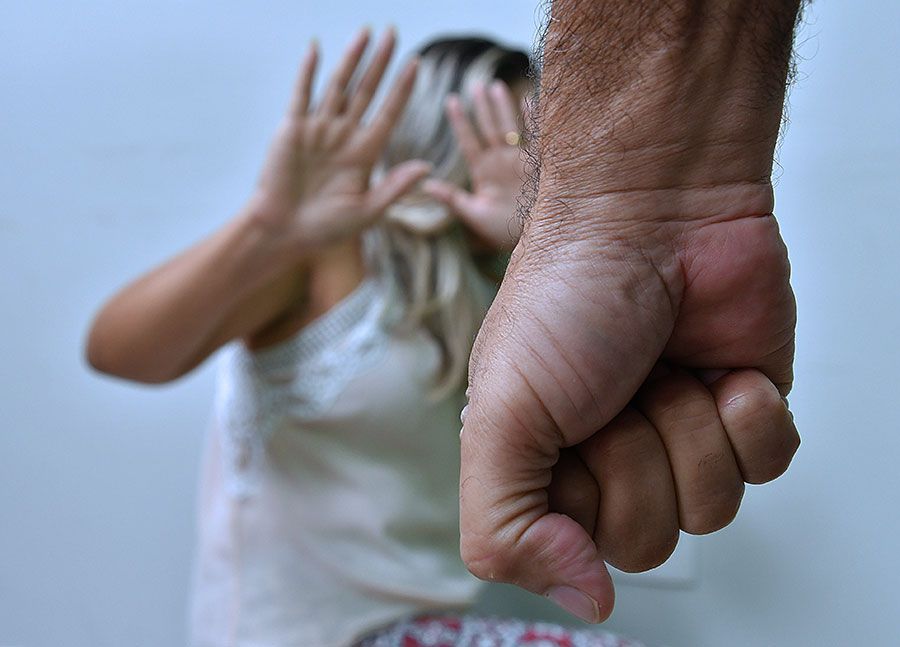 Projeto cria programa de combate ao feminicídio e à violência contra a mulher