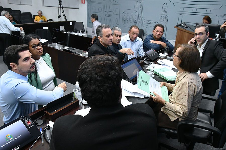 Sete itens são aprovados pelos vereadores