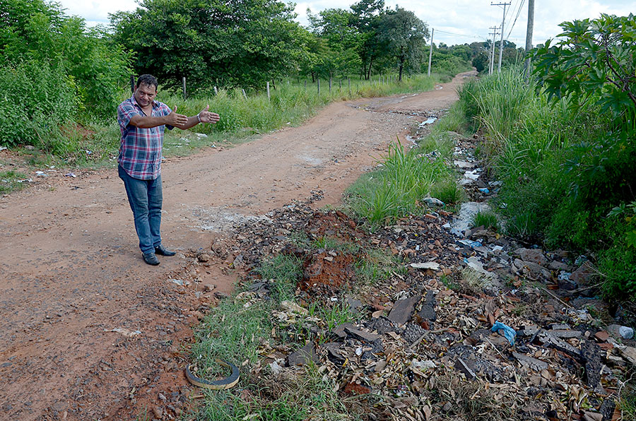 Vereador Batata pede melhorias para rua do Traitu