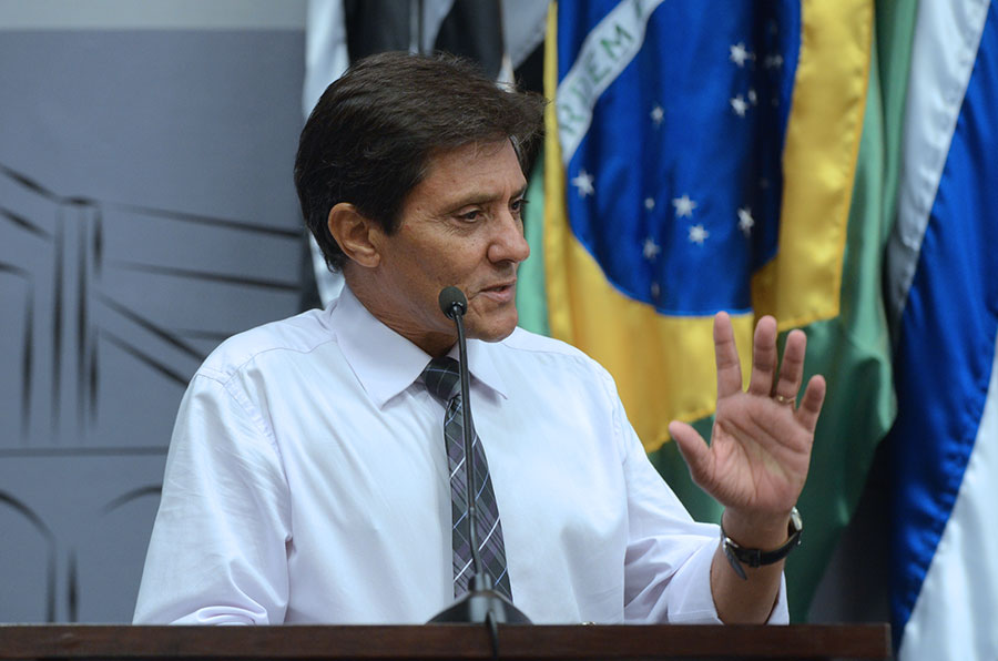 Dr. Jaime afirma que Ipanema receberá asfalto em breve <strong> [Veja vídeo] </strong>